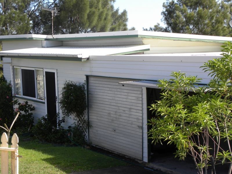 70 Flinders Street, West Gladstone QLD 4680
