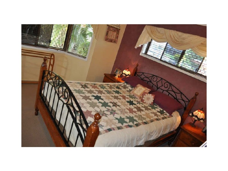 6 Deborah Street, Glen Eden, Gladstone QLD 4680