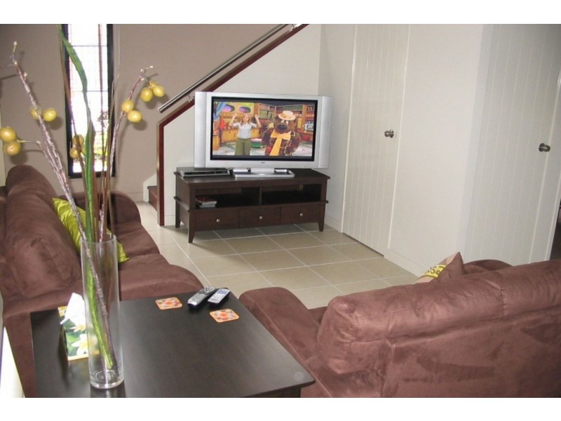 Unit 2/34 Marten Street, South Gladstone QLD 4680