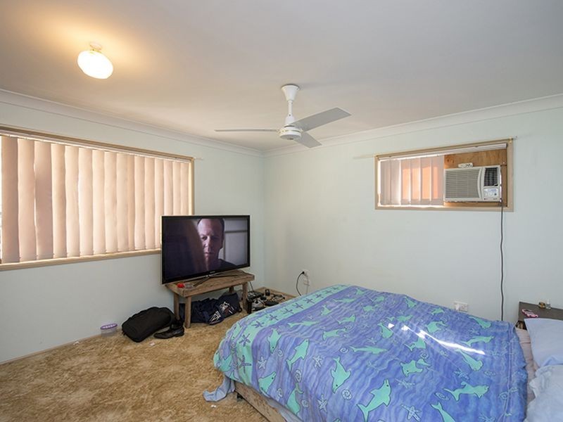 12 Pluto Street, Telina QLD 4680