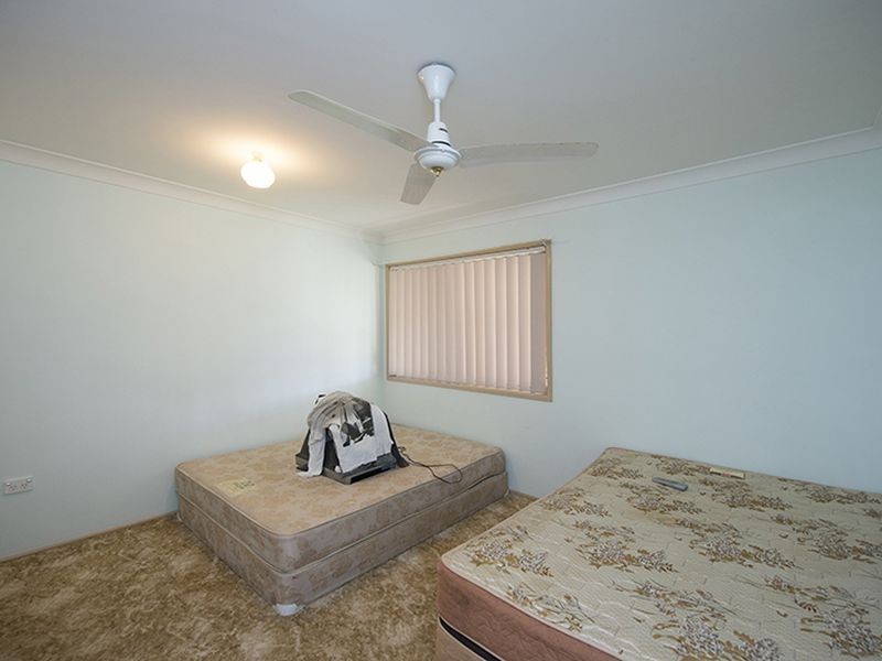 12 Pluto Street, Telina QLD 4680