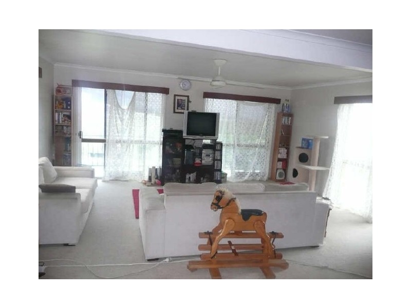 6 Stewart Street, West Gladstone QLD 4680