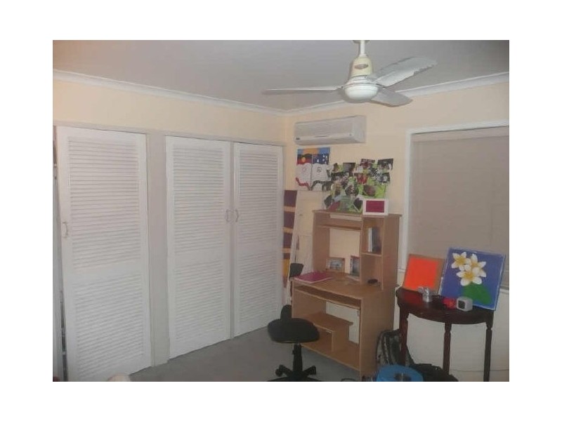 6 Stewart Street, West Gladstone QLD 4680