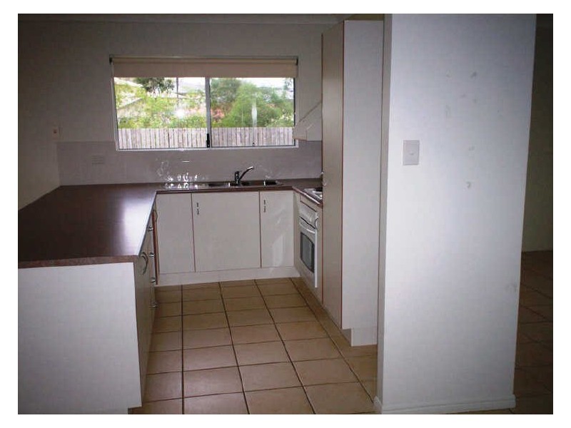 27 Saxonvale Court, New Auckland QLD 4680