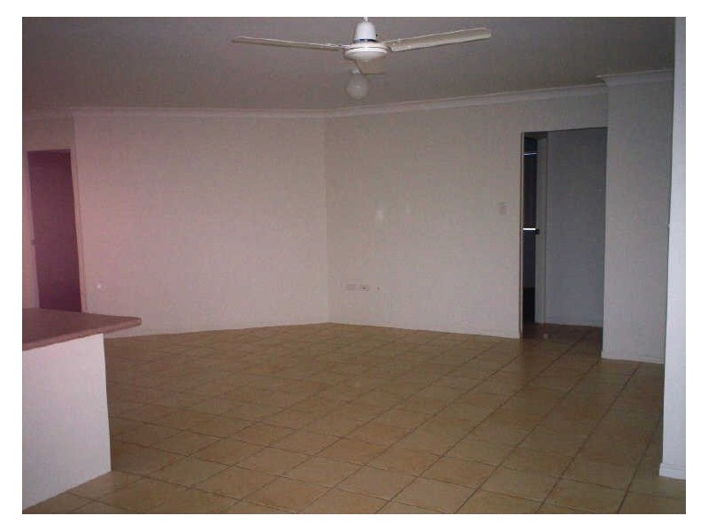 27 Saxonvale Court, New Auckland QLD 4680