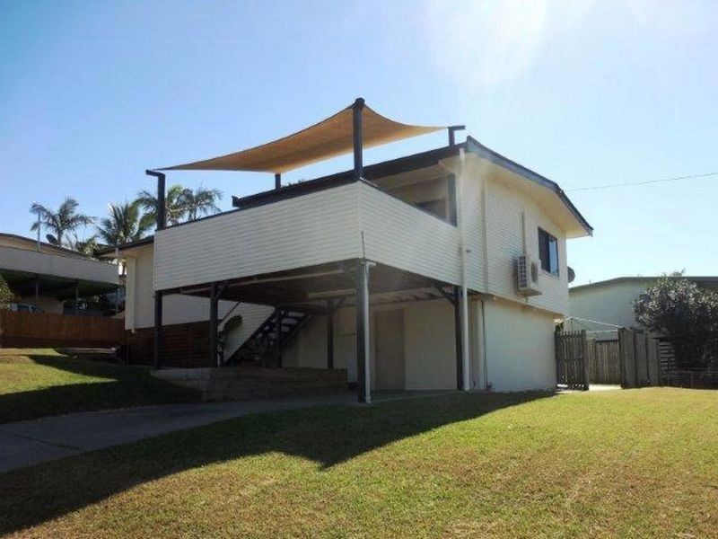 8 Mcdonald Street, Clinton QLD 4680