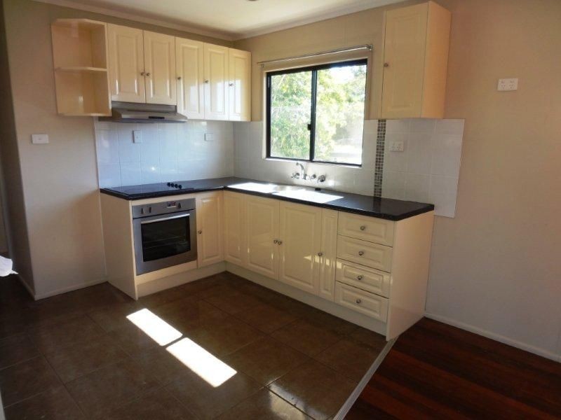 8 Mcdonald Street, Clinton QLD 4680