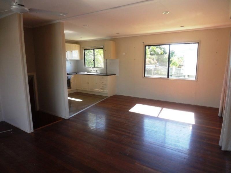 8 Mcdonald Street, Clinton QLD 4680