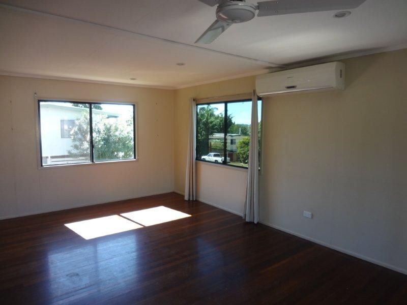 8 Mcdonald Street, Clinton QLD 4680