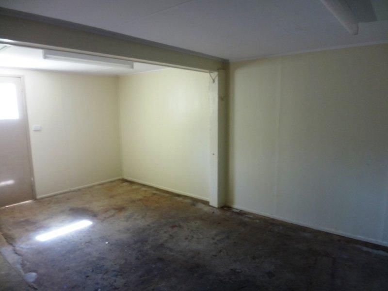 8 Mcdonald Street, Clinton QLD 4680