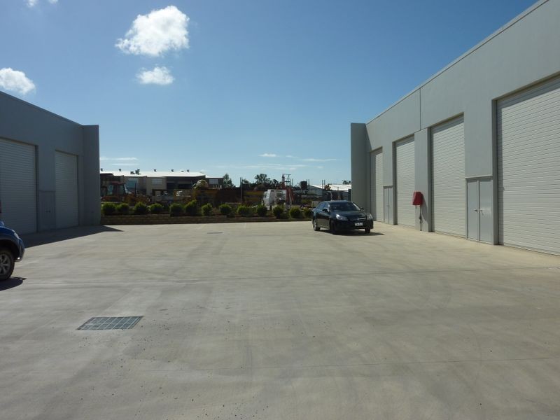 Shed 3/4 Roseanna Street, Barney Point QLD 4680