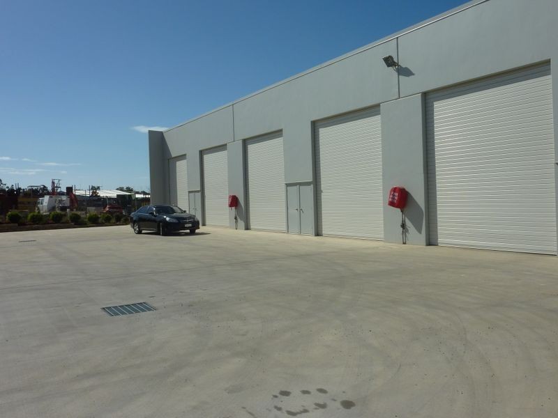 Shed 3/4 Roseanna Street, Barney Point QLD 4680