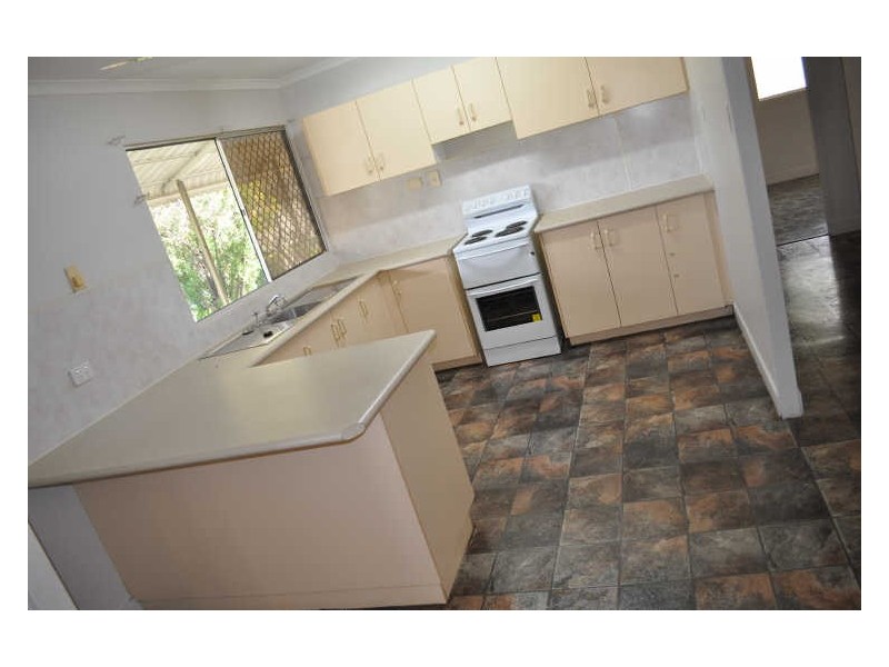 3 Cook Street, West Gladstone QLD 4680