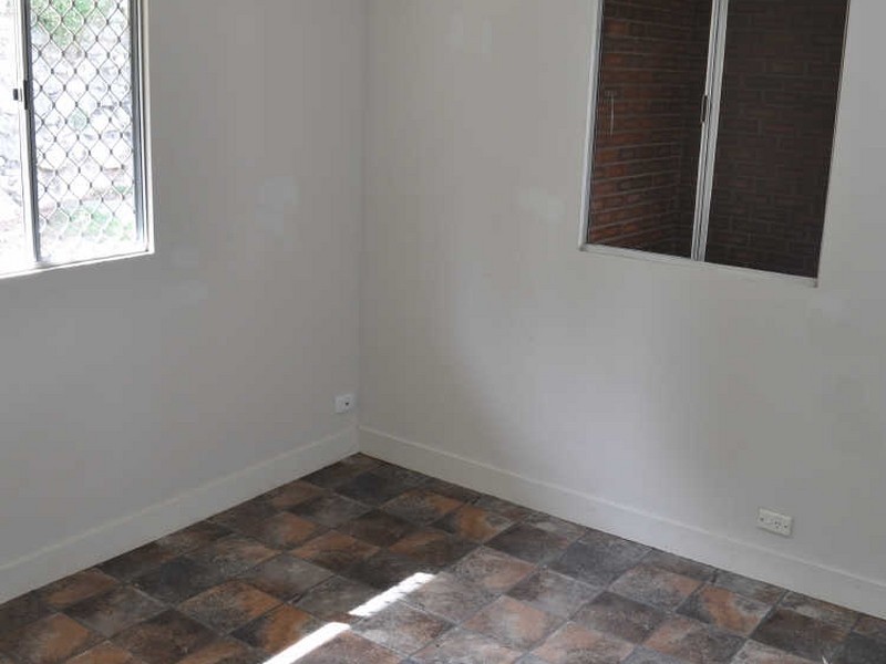 3 Cook Street, West Gladstone QLD 4680