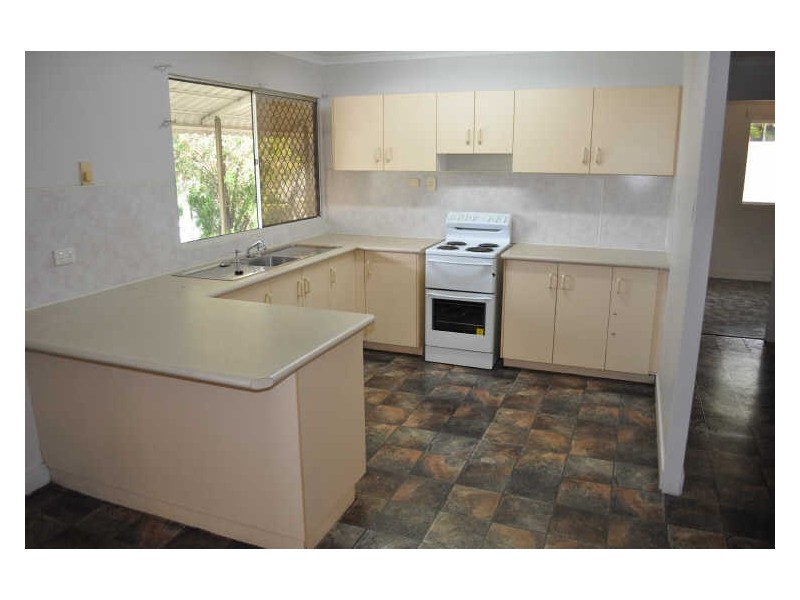 3 Cook Street, West Gladstone QLD 4680