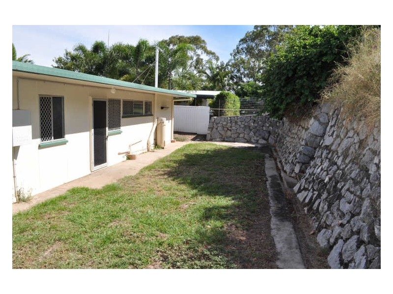 3 Cook Street, West Gladstone QLD 4680