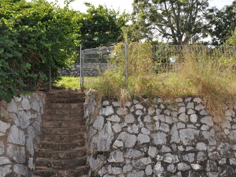 3 Cook Street, West Gladstone QLD 4680