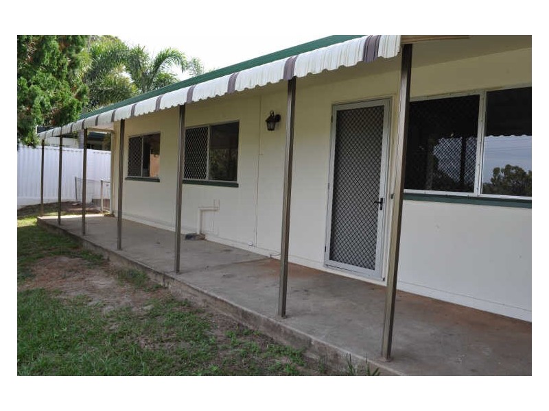 3 Cook Street, West Gladstone QLD 4680