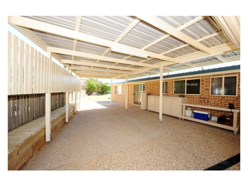 6 Walker Street, Clinton QLD 4680