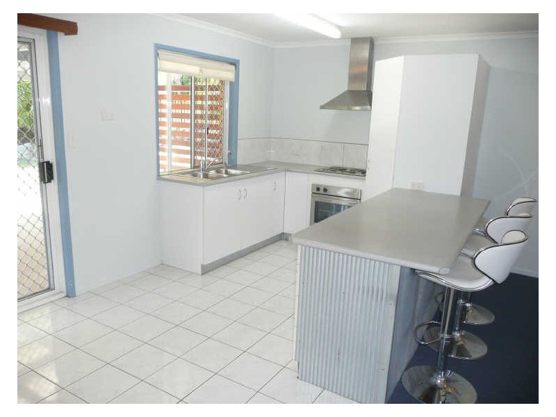 33 Gretel Drive, Clinton QLD 4680