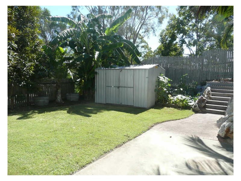 33 Gretel Drive, Clinton QLD 4680
