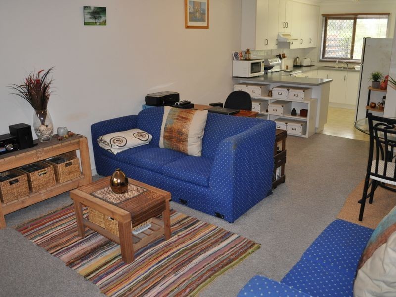 3/8 Nothling Street, New Auckland QLD 4680