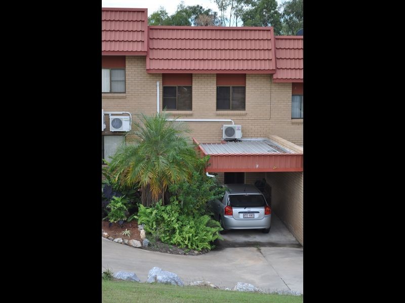 3/8 Nothling Street, New Auckland QLD 4680