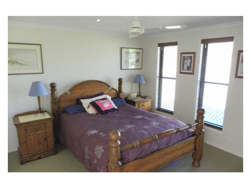 13 Leslie Street, Clinton QLD 4680