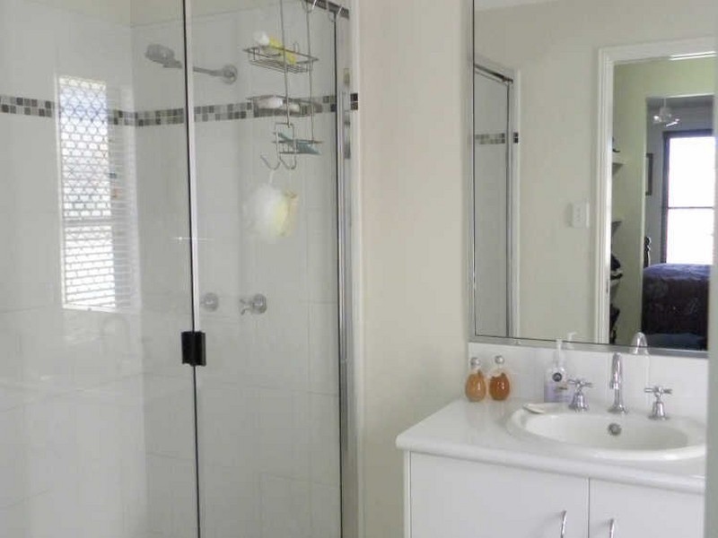 13 Leslie Street, Clinton QLD 4680