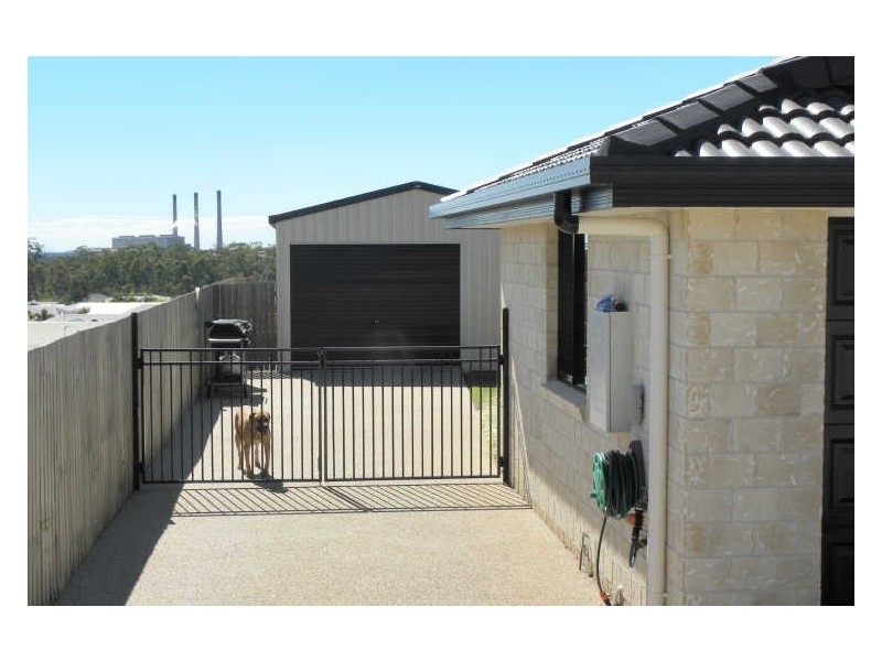 13 Leslie Street, Clinton QLD 4680
