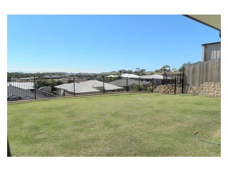 13 Leslie Street, Clinton QLD 4680