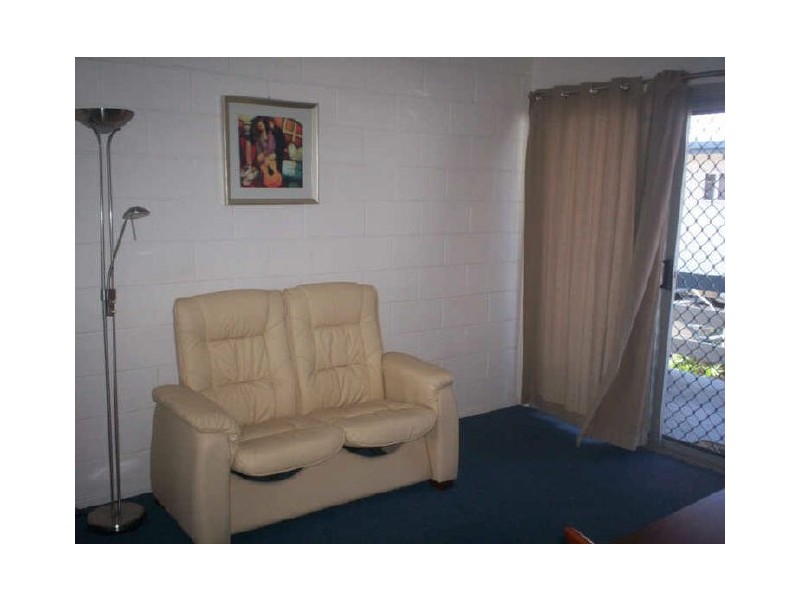 3/1 Side Street, Gladstone QLD 4680