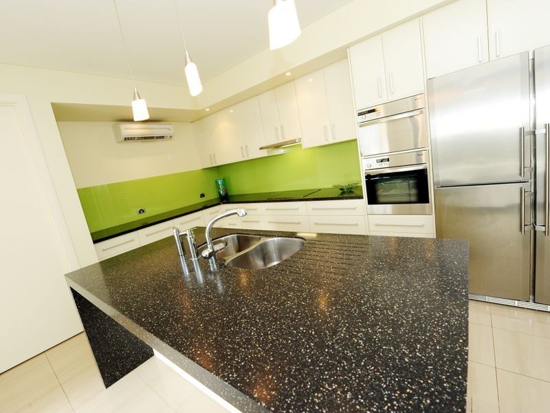 18 Dolphin Terrace, Gladstone QLD 4680