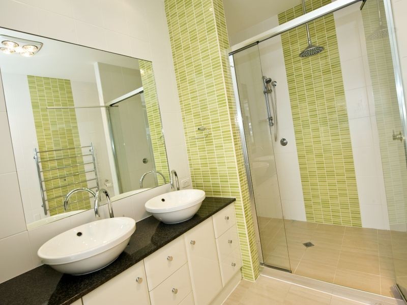18 Dolphin Terrace, Gladstone QLD 4680