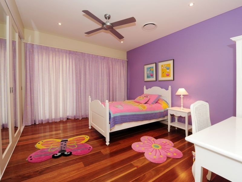18 Dolphin Terrace, Gladstone QLD 4680