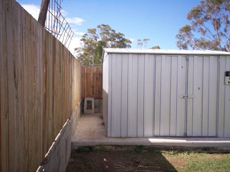 12 Salmon Street, Toolooa QLD 4680