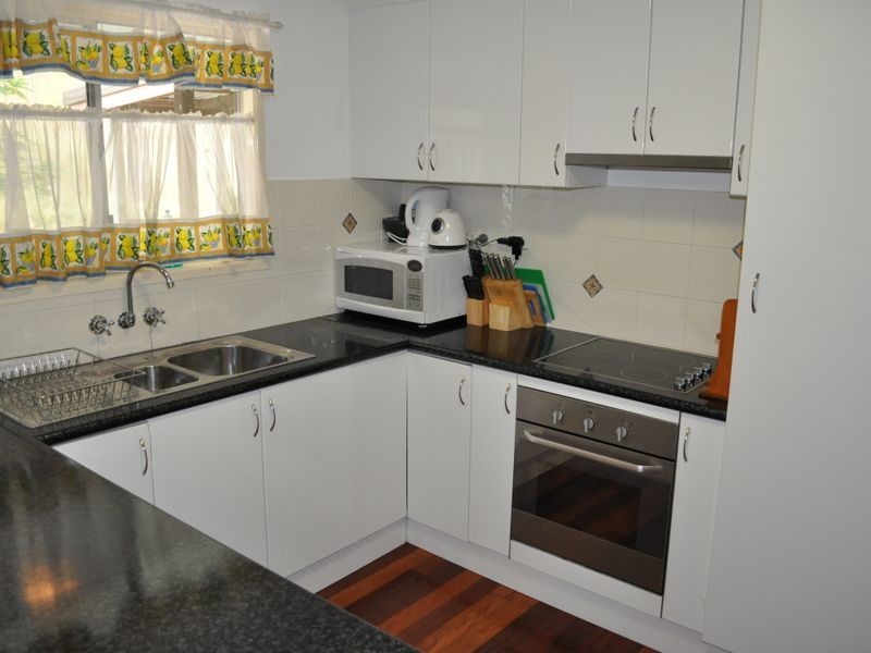 22 Boyne Crescent, West Gladstone QLD 4680