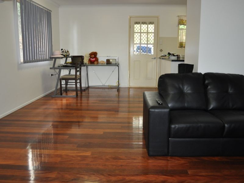 22 Boyne Crescent, West Gladstone QLD 4680