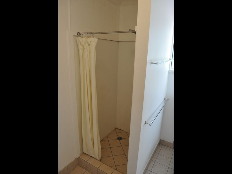 8 Holland Street, Gladstone QLD 4680