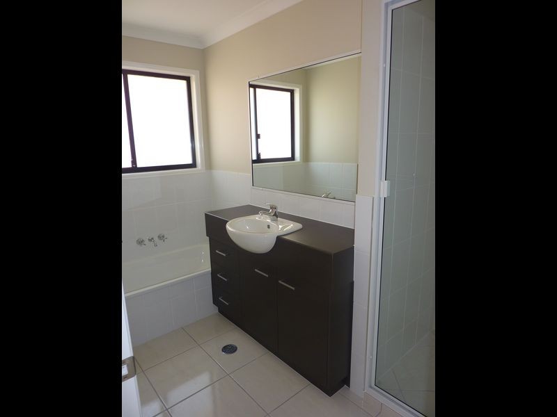 6 Carnegie Court, Gladstone QLD 4680