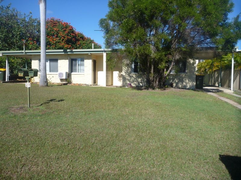 2/28 Campbell Street, Clinton QLD 4680