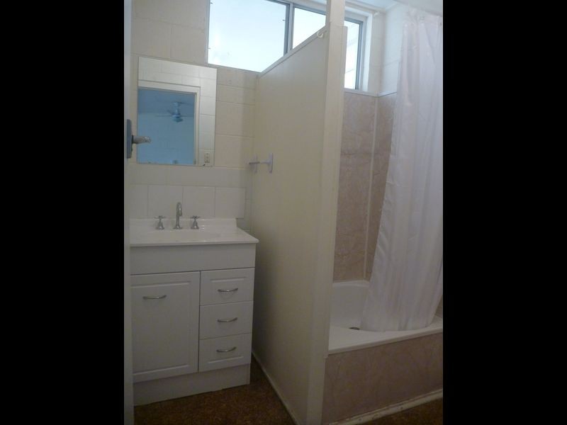 2/28 Campbell Street, Clinton QLD 4680