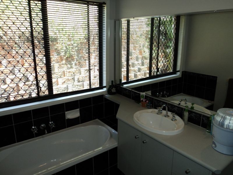 17 Stitt Close, Gladstone QLD 4680