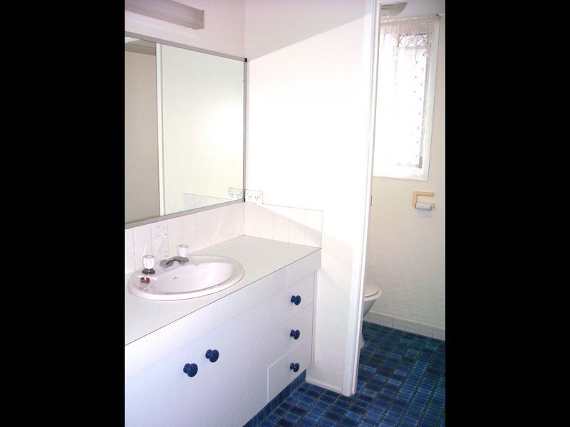 24 Aquarius Street, Clinton QLD 4680