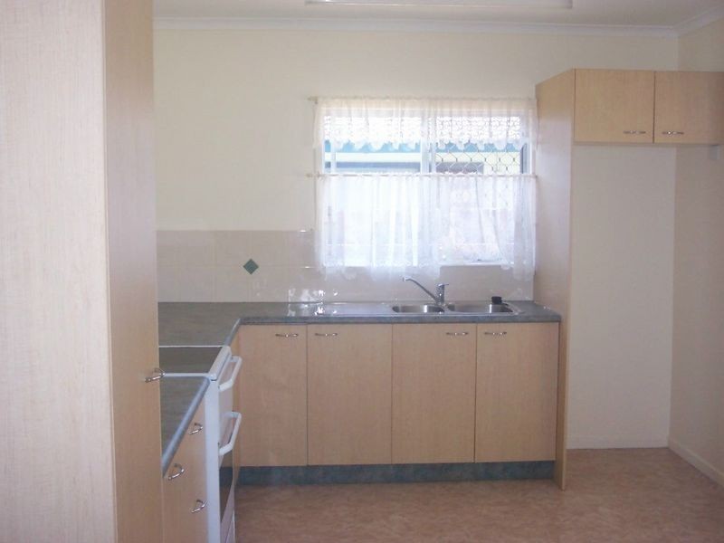 27 Cockatoo Drive, New Auckland QLD 4680