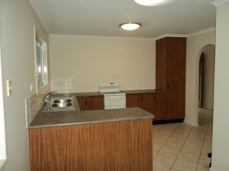 68 Bradford Road, Gladstone QLD 4680