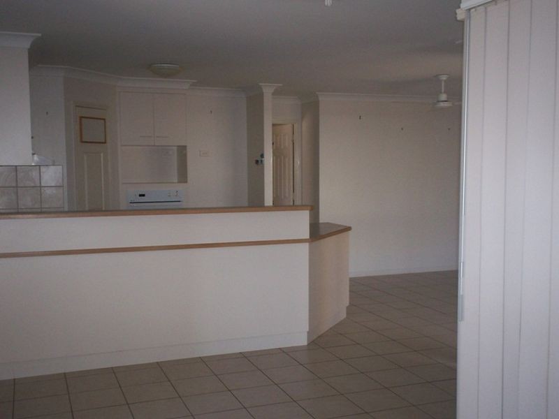 289 J’Hickey Avenue, Gladstone QLD 4680