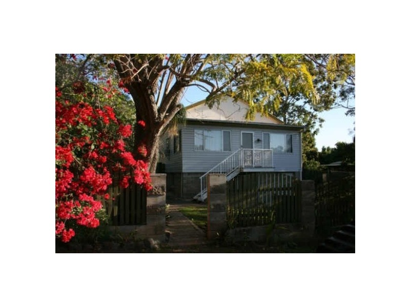 12 Vincent St, Gladstone QLD 4680