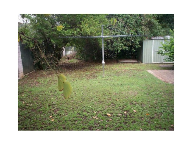 12 Vincent St, Gladstone QLD 4680