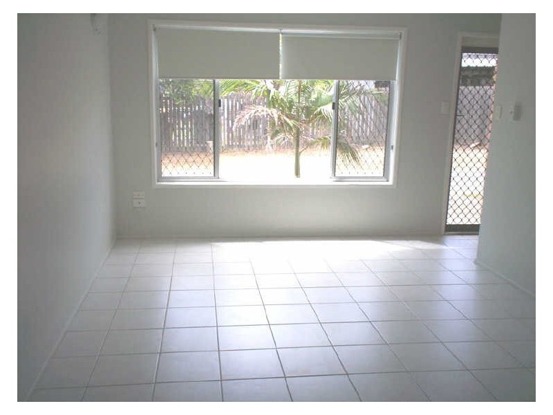 4/4 Wilmott Street, Gladstone QLD 4680